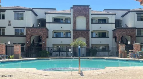 3302 7th St, Phoenix AZ 85014-5445 exterior