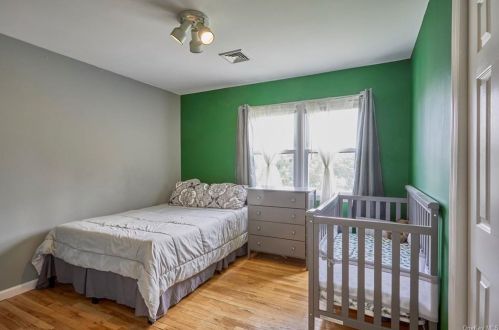 3339 Nutly Cir, Yorktown Hgts NY  10598-1206 exterior