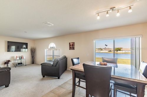 4082 Longworth Loop, Kissimmee FL 34744-9175 exterior