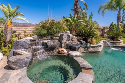 3824 Doheney Ct, Simi Valley CA  93063-0208 exterior