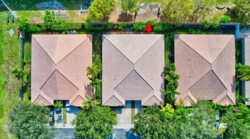 2464 Coral Trace Pl, Delray Beach FL  33445-3425 exterior