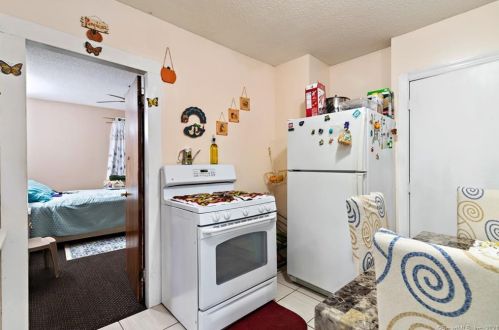 242 Clifton St, Wallingford CT  06492-4001 exterior