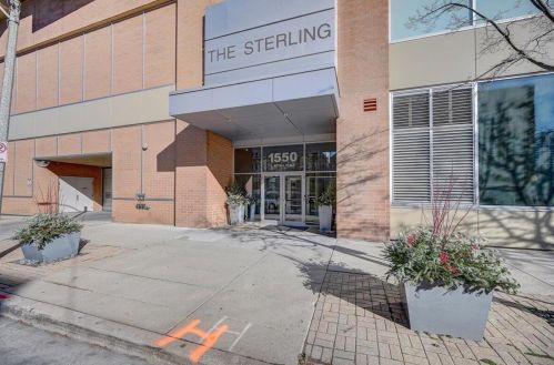 1550 Royall Pl, Milwaukee WI  53202-1808 exterior