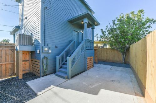 1112 53 St, Galveston TX 77551-4524 exterior