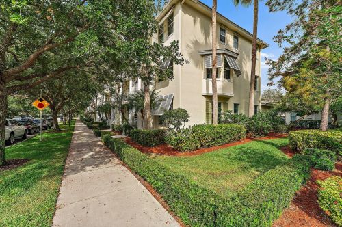 1541 Frederick Small Rd, Jupiter, FL 33458-5308