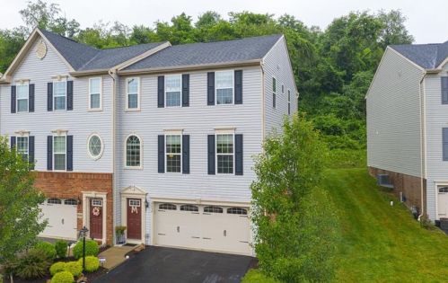 8050 Hinsdale Ln, Mc Donald, PA 15057