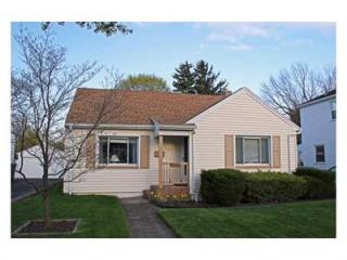 160 Azalea Rd, Rochester, NY 14620-3038