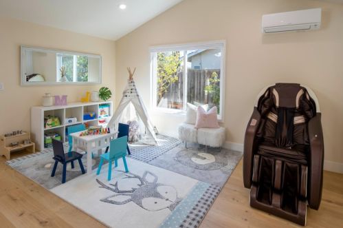 1466 Hollenbeck Ave, Sunnyvale CA  94087-4238 exterior