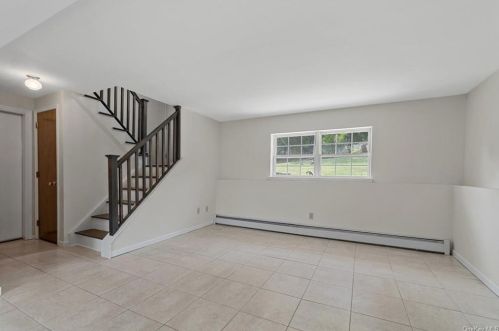 228 Monroe Ave, Monroe NY  10950-1243 exterior