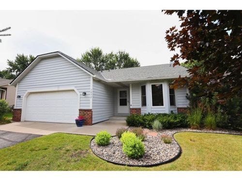 1892 Bear Path Trl, Saint Paul, MN 55122-2267