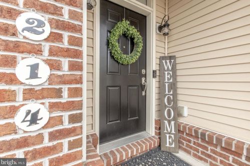 214 Topaz Cir, Dover, DE 19904-3708
