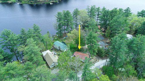 44 Shore Dr, Raymond, NH 03077-1313
