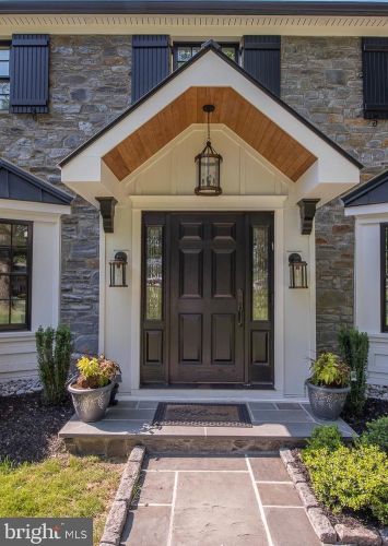 1300 Prospect Hill Rd, Ithan, PA 19085-2117
