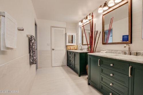 7204 Camino Vecino, Tucson AZ 85715-3418 exterior