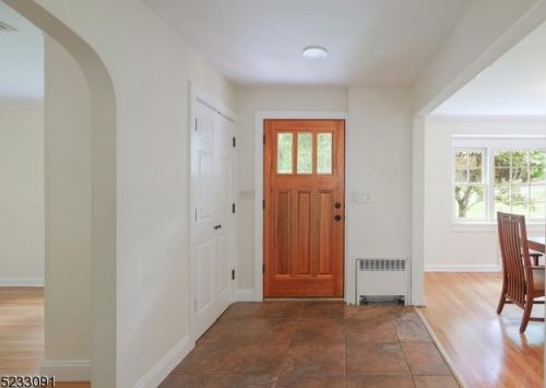 51 Old Army Rd, Bernardsville, NJ 07924-1847