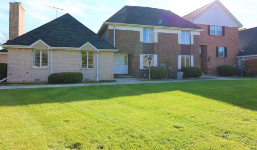 927 High Meadow Dr, Crown Point IN  46307-5103 exterior