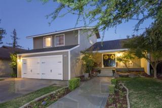 297 Omaha Ave, Fresno, CA 93720-2068