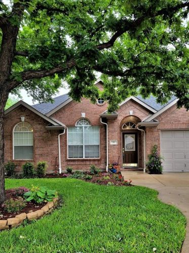 11 Mary Lou Ct, Midlothian, TX 76063-3756