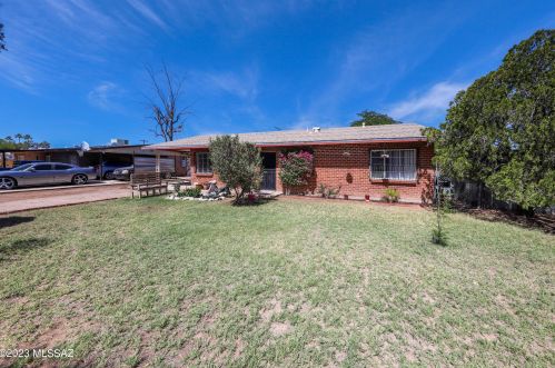 3233 Reno Ave, Tucson, AZ 85705-3432