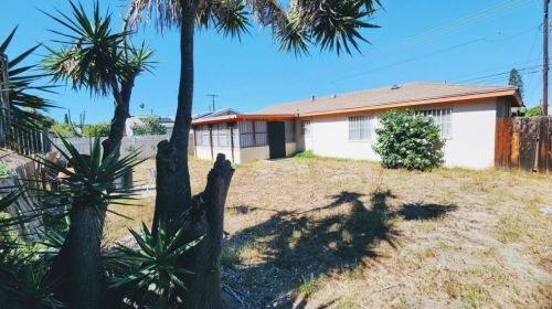 7843 Gribble St, San Diego CA 92114-6106 exterior