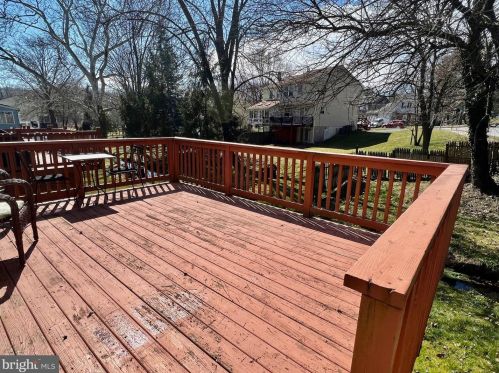 1 Courtney Ln, Downingtown PA  19372-1071 exterior