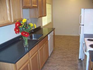 3222 Glendora Dr, San Mateo CA  94403-3701 exterior