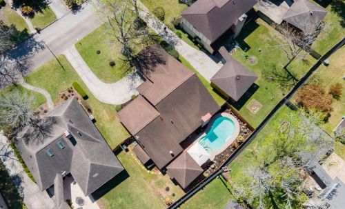 3803 Brook Shadow Dr, Humble, TX 77345-1148