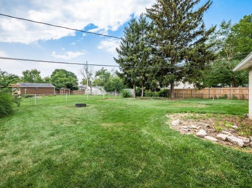 3807 Evans Dr, Darbydale OH  43123-2809 exterior