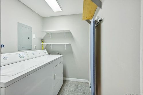 833 Summer St, Stamford CT  06901-1024 exterior