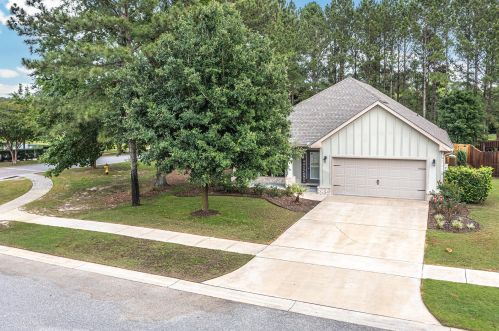 15 Dickens Dr, Freeport FL  32439-2295 exterior