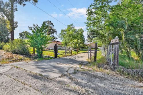 4145 Skyhawk Ln, Vacaville, CA 95688-9545