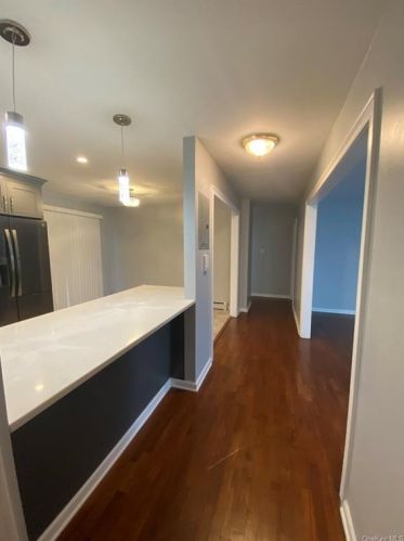 9 Danbury Ct, Airmont, NY 10901-8030
