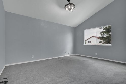 613 Tahoe St, Manteca CA  95337-6860 exterior