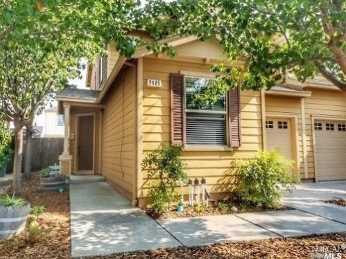 2445 Vera Dr, Santa Rosa, CA 95403-7899