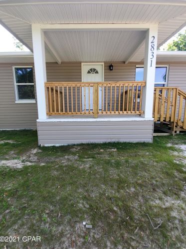 2831 Bertram St, Marianna FL  32448-4802 exterior