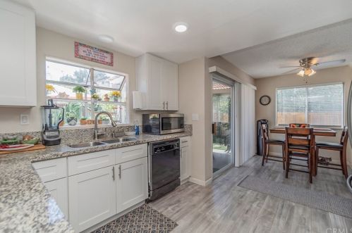 6742 Dove Ln, Riverside CA  92506-5000 exterior