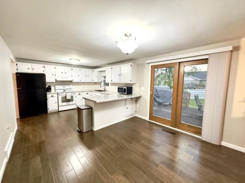 624 Iowa St, Dodgeville WI  53533-1906 exterior