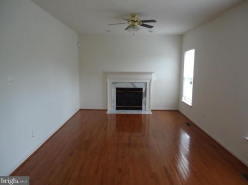 11 Pierre Emmanuel Ct, Fredericksburg VA  22406-7235 exterior