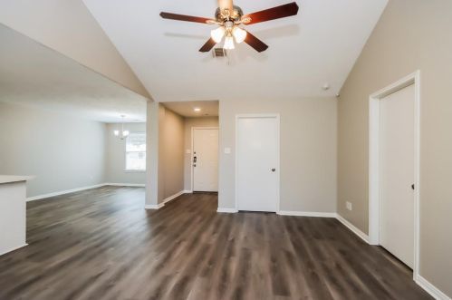 16376 River Fall Ct, Conroe TX  77302-5538 exterior