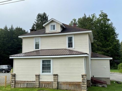 1437 County Line Rd, Champion, PA 15622-2047