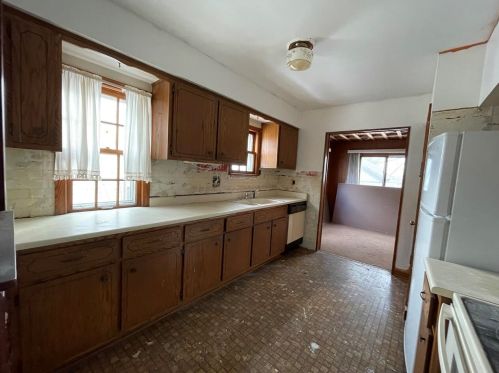 4409 Pine Ave, Milwaukee WI  53207-5256 exterior