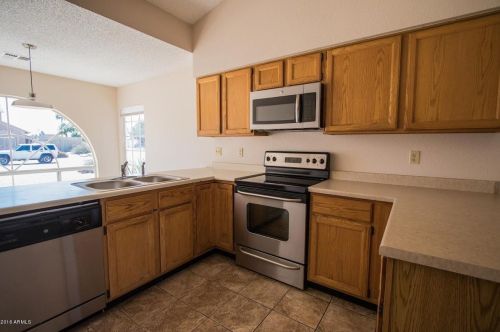 14318 78th Dr, Peoria AZ  85381-8529 exterior