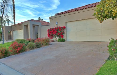 84 Lake Shore Dr, Rancho Mirage CA  92270-4054 exterior