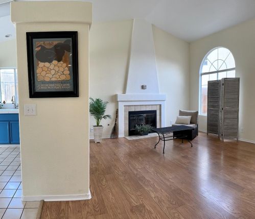 2310 Paradise Ct, Hollister CA  95023-8035 exterior