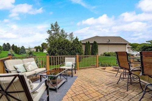 1023 Badger Dr, Lake Mills WI  53551-1774 exterior