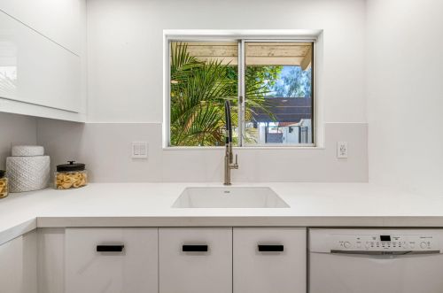 49131 Washington St, La Quinta CA  92253-2214 exterior