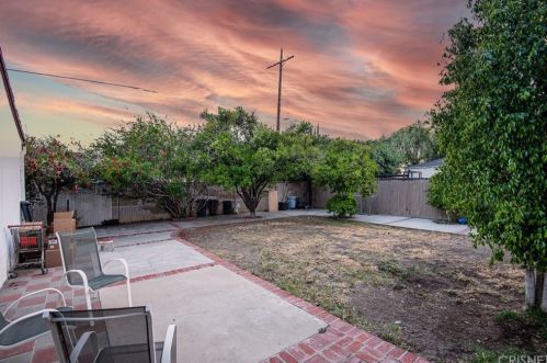 6201 Kraft Ave, North Hollywood CA  91606-4123 exterior