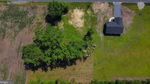 75 Honolulu Rd, Frankford DE  19945-2019 exterior