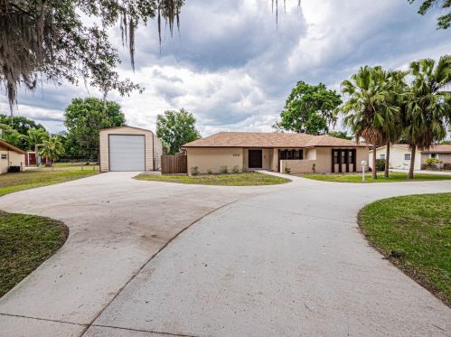 3027 Forest Dr, Lakeland, FL 33811-1680