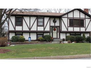 108 Harrison Ave, Congers, NY 10920-1939